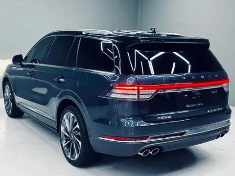 Lincoln Aviator
