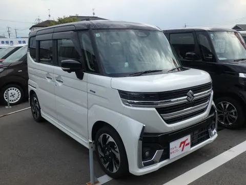 Suzuki Spacia Custom