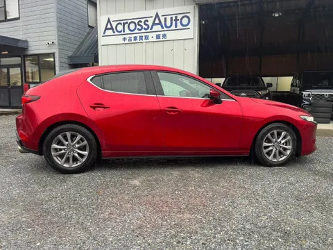 Mazda MAZDA3 Fastback