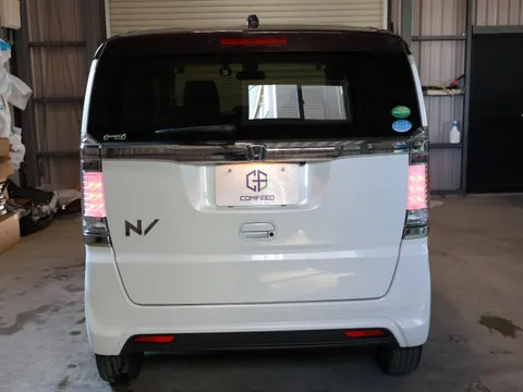 Honda N-BOX Slash
