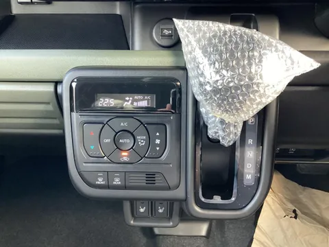 Suzuki Spacia Gear