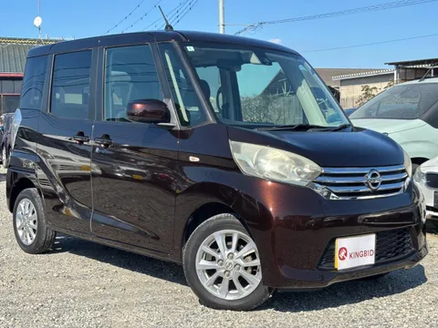 Nissan Dayz Roox