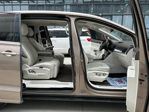 Volkswagen Viloran