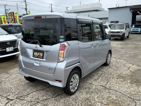 Nissan Dayz Roox