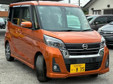 Nissan Dayz Roox