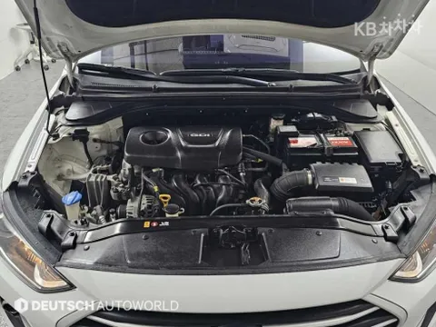 Hyundai Elantra (Avante)