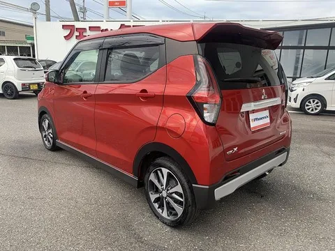 Mitsubishi eK X