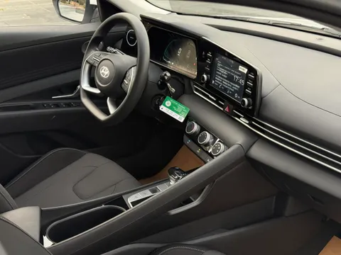 Hyundai Elantra (Avante)