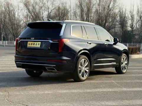 Cadillac XT6