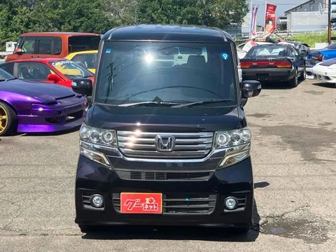 Honda N-BOX Custom