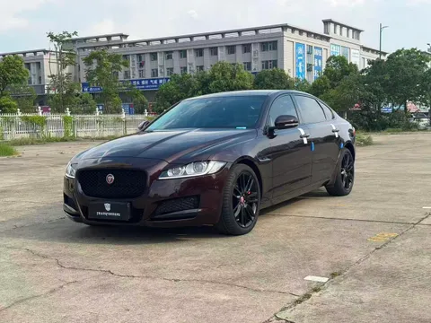 Jaguar XFL