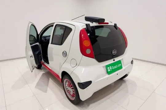 BYD F0