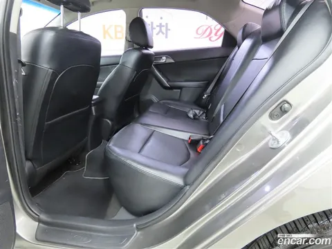 Kia Cerato (Forte)