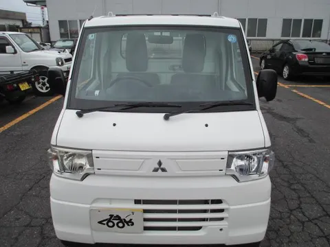 Mitsubishi Minicab Truck