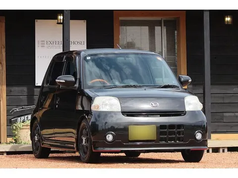 Daihatsu Esse