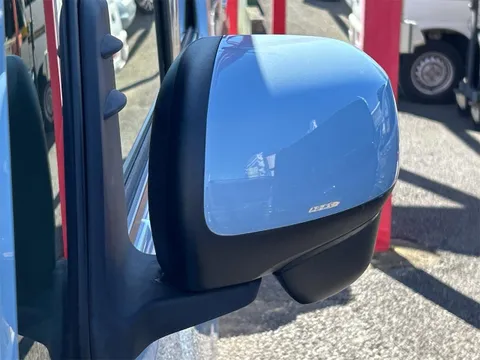 Toyota Pixis Mega