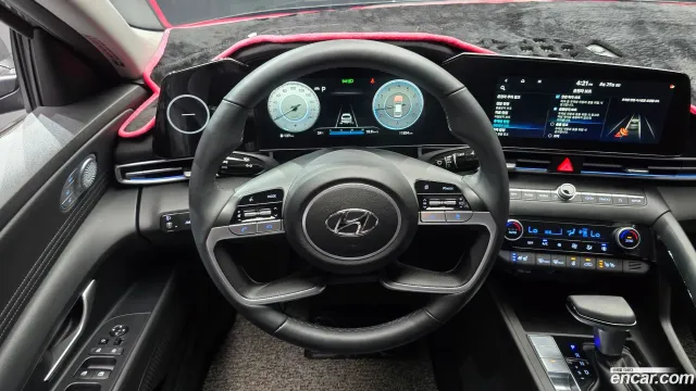 Hyundai Elantra (Avante)