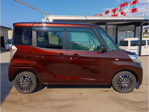 Mitsubishi eK Space