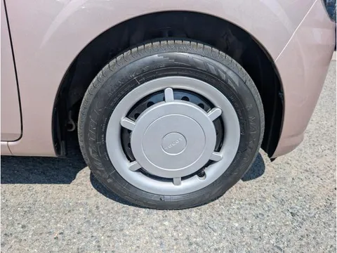Daihatsu Mira Tocot