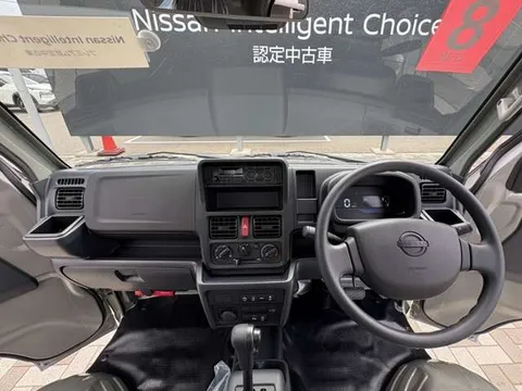 Nissan Clipper Truck