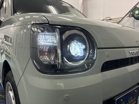 Daihatsu Mira Tocot