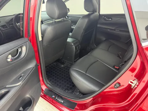 Nissan Tiida