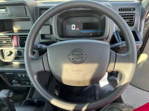 Nissan Clipper Truck