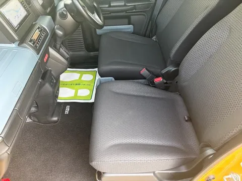 Suzuki Spacia Base
