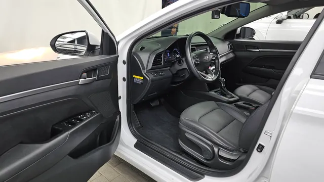 Hyundai Elantra (Avante)