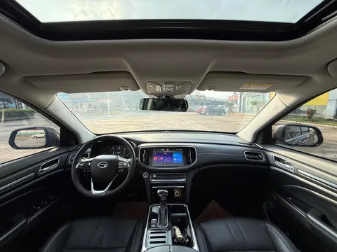 Gac GS8