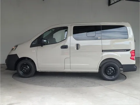 Nissan Vanette