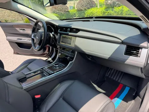 Jaguar XFL