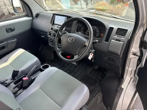 Toyota TownAce Van