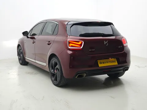 DS 4S