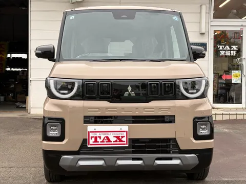 Mitsubishi Delica Mini