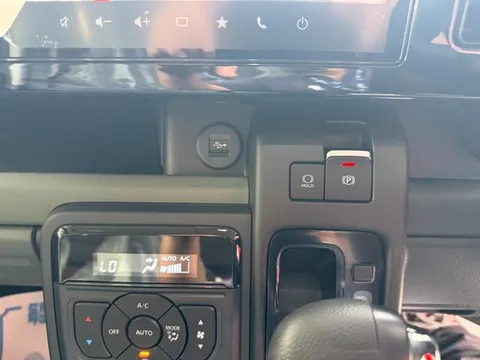Suzuki Spacia Gear