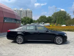 Hongqi H7