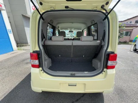 Toyota Pixis Space