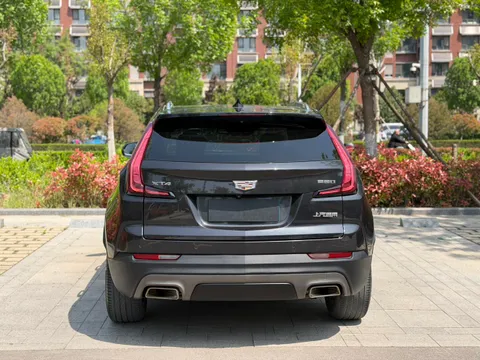 Cadillac XT4