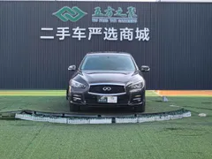Infiniti Q50L