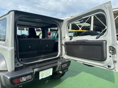 Suzuki Jimny Sierra
