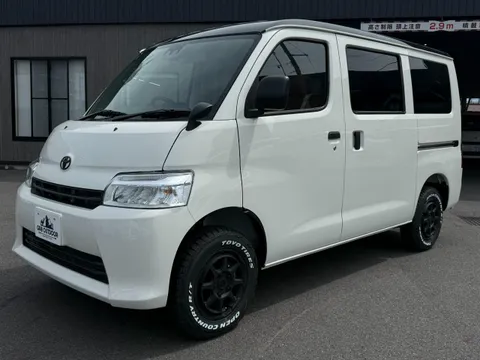 Toyota TownAce Van