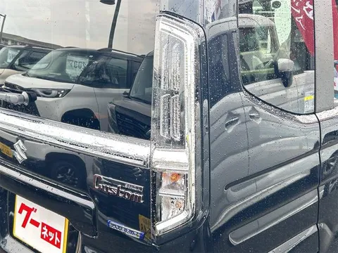 Suzuki Spacia Custom