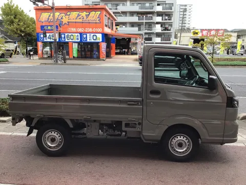 Nissan Clipper Truck