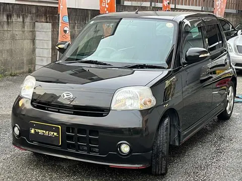 Daihatsu Esse