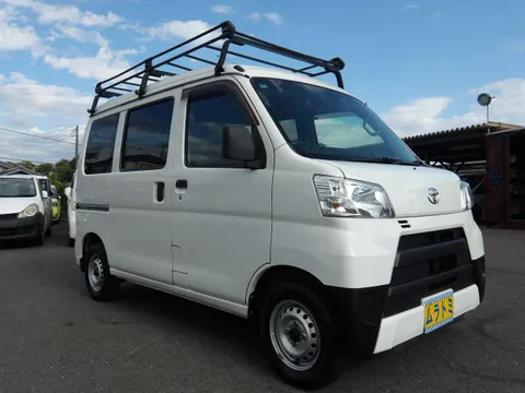 Toyota Pixis Van