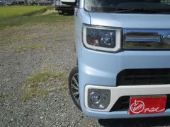Toyota Pixis Mega