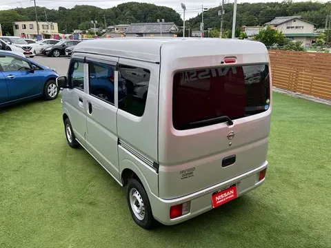 Nissan Clipper