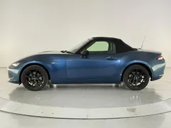 Mazda MX-5 (Roadster)
