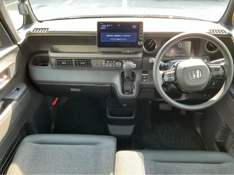 Honda N-BOX Custom